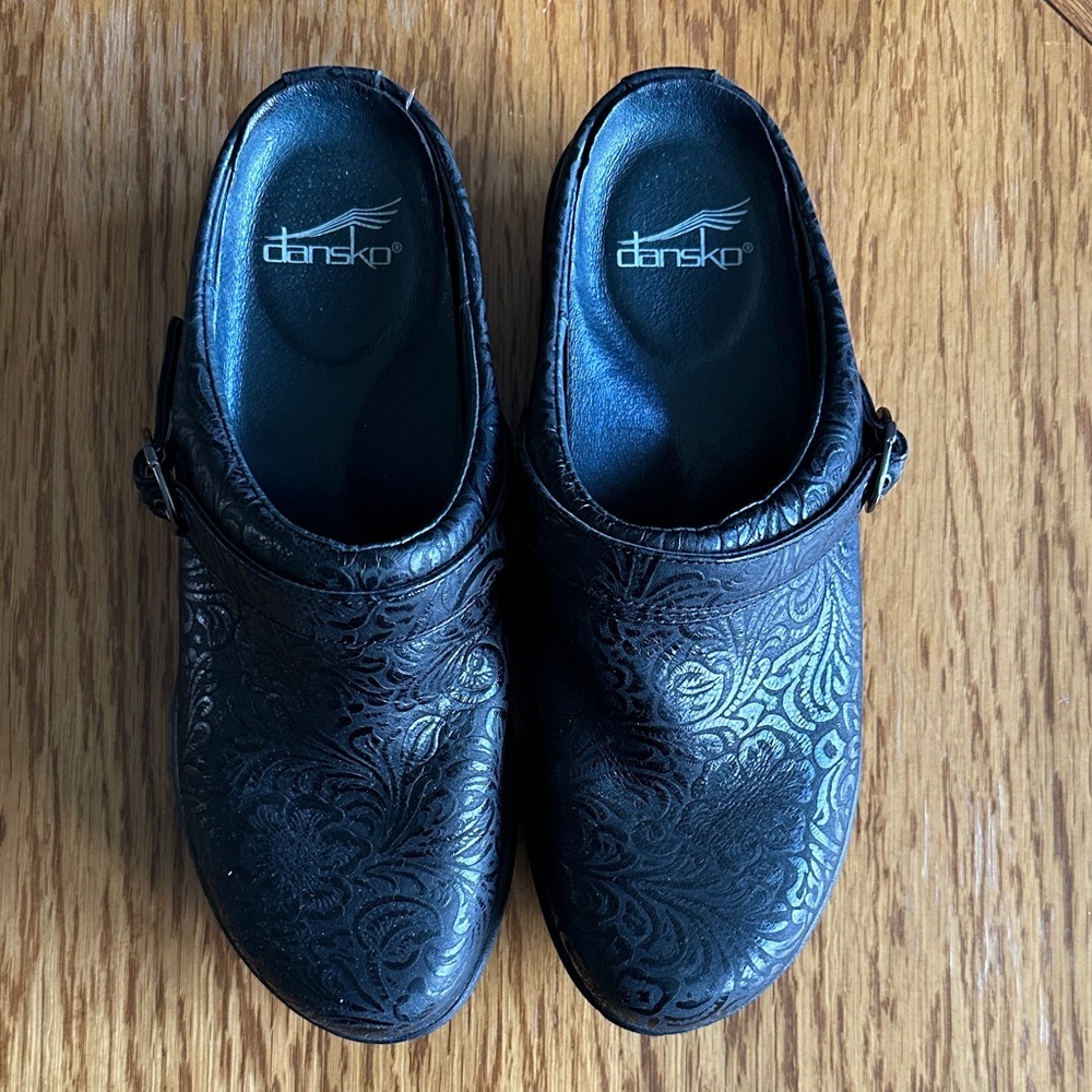 *DANSKO* Black Floral Paisley Pattern Embossed Clogs Size 7.5